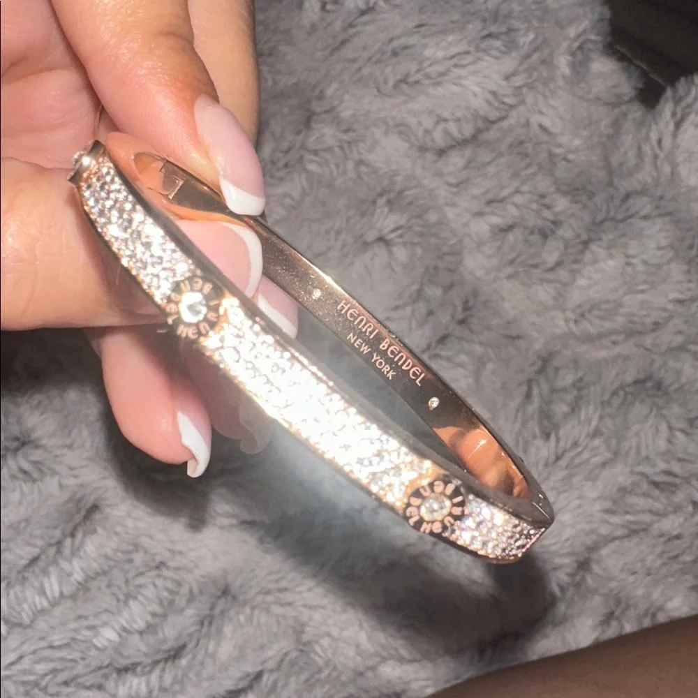 LUX BANGLE✨Rose Gold screw rivet pave crystal BRACELET love bangle Henri bendel